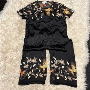 100% Silk butterfly 🦋 pajama set